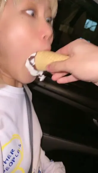 Chuulu Ice Cream Cone Feeding OnlyFans Video Leaked
