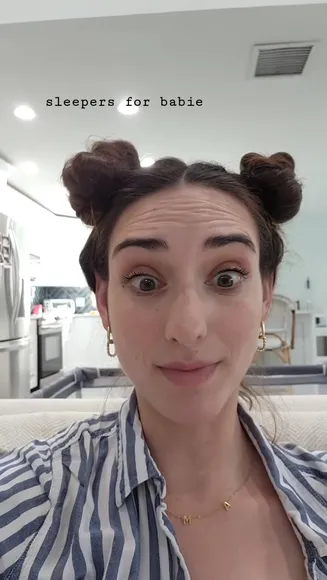 Classicallyabby Striped Shirt Unbuttoned OnlyFans Video Leaked