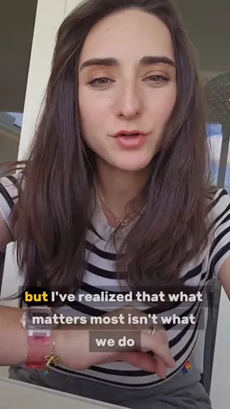 Classicallyabby Striped Top Chat OnlyFans Video Leaked