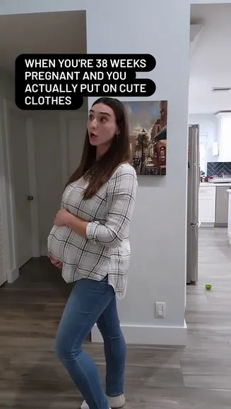 Classicallyabby Pregnant Belly Pose OnlyFans Video Leaked