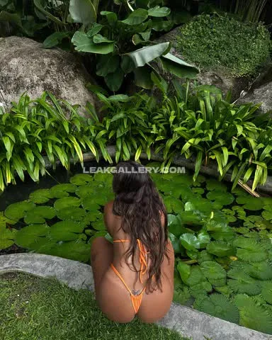 claudiatihanvip