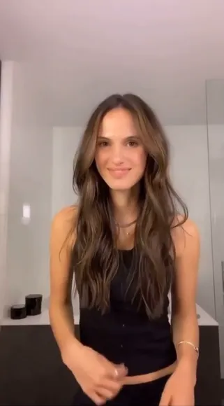Cleoabram Black Crop Top Tease OnlyFans Video Leaked