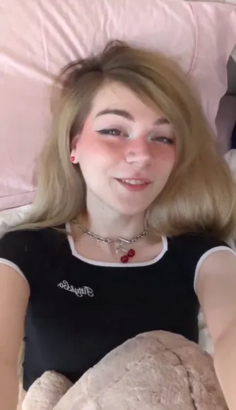 Cloudy Black Top Tease OnlyFans Video Leaked