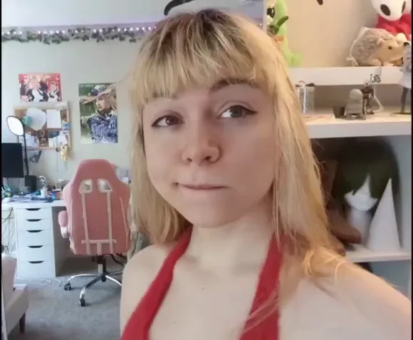 Cloudy Red Halter Top Tease OnlyFans Video Leaked