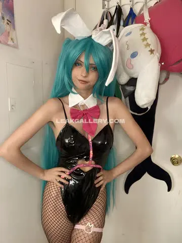 Clownhop Latex Bunny Bodysuit Tease OnlyFans Photo Leaked