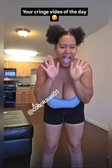 Coco Low Cut Top Tease OnlyFans Video Leaked