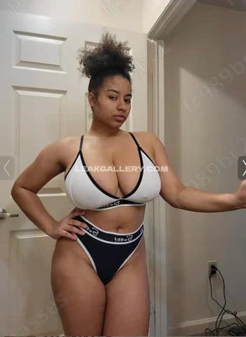 Coco Bra And Thong Pose OnlyFans Photo Leaked