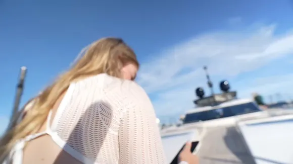 Cocotte Backless White Top Tease OnlyFans Video Leaked