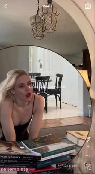 colettecherry__