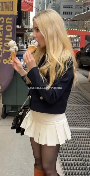 colettecherry__