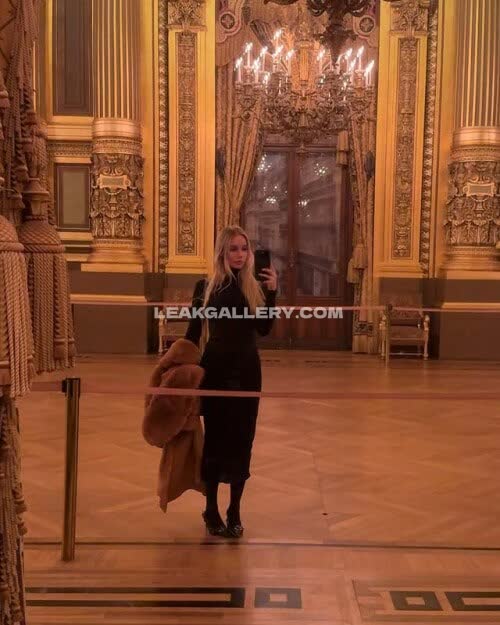 Colettecherry__ Black Dress Selfie Pose OnlyFans Photo Leaked