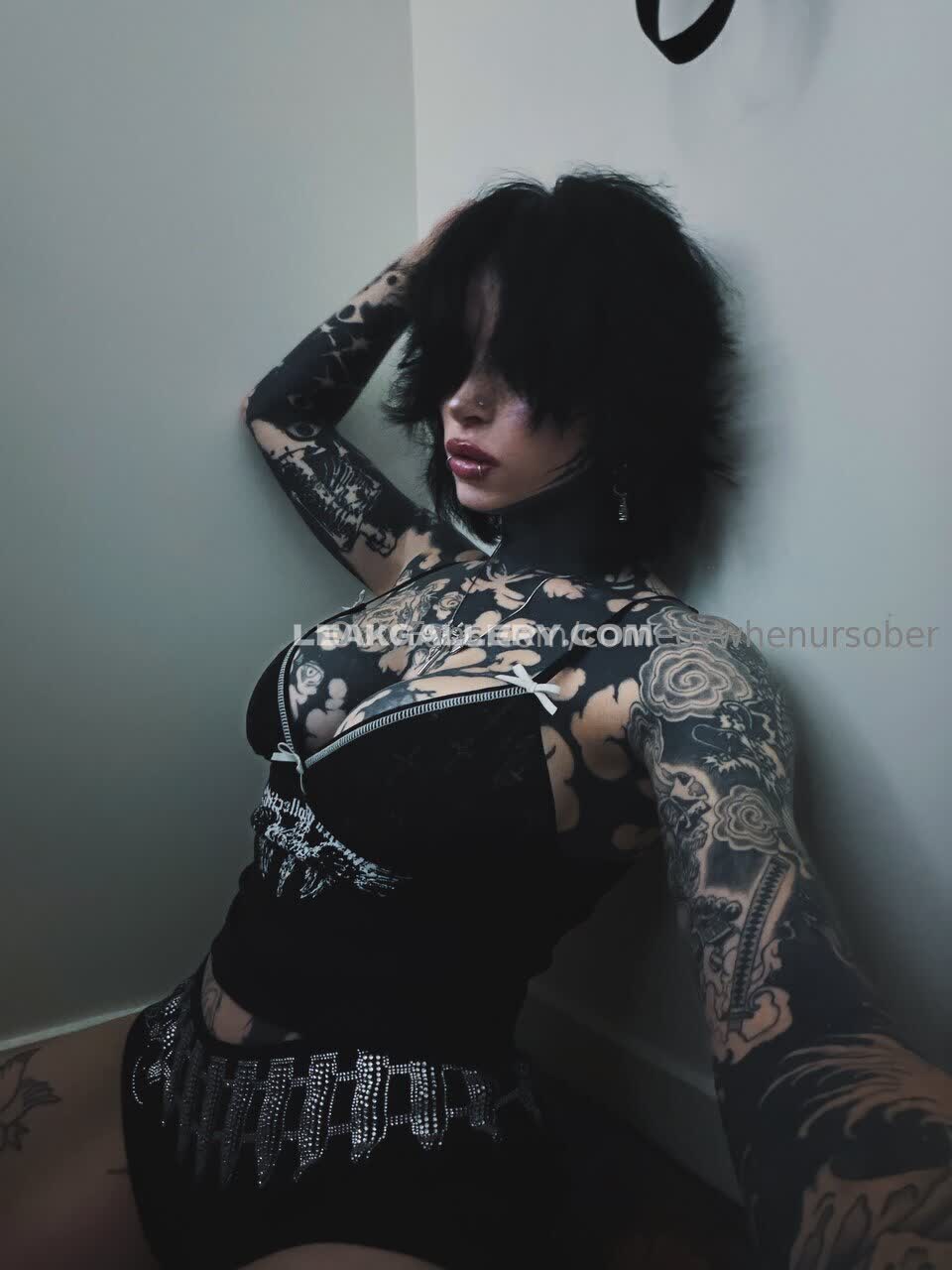 Comeovwhenursober Exclusive Leaked Nude OnlyFans #13115268