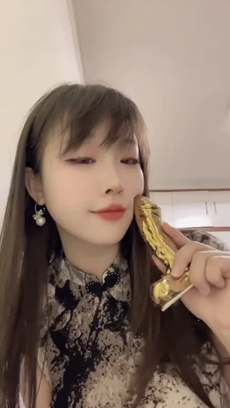 Cosertangyuan Golden Dildo Tease OnlyFans Video Leaked