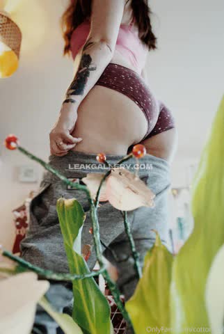 Cottonsox Thong Ass Twerk OnlyFans Photo Leaked