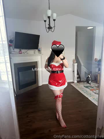 Cottontailva Santa Dress Stripping OnlyFans Photo Leaked