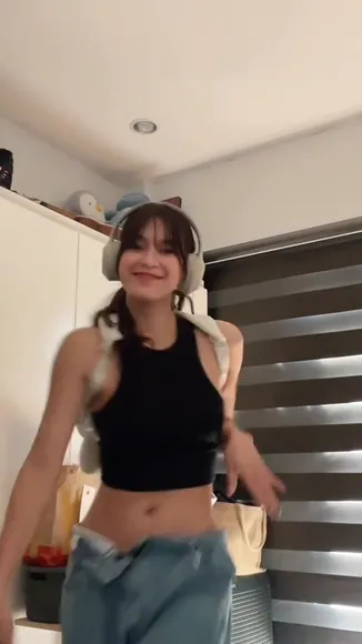 Criseldalvarez Bare Midriff Dance Move OnlyFans Video Leaked