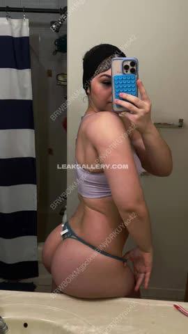 Crisleidy1217 Thong Ass Selfie Pose OnlyFans Photo Leaked