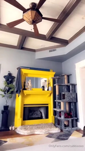Cubbixoxo Plunging Robe Tease OnlyFans Video Leaked