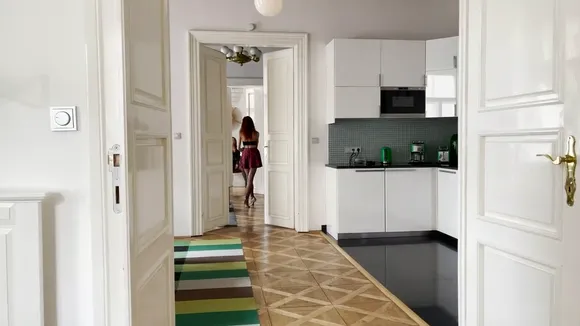 Curly Plaid Skirt Tease OnlyFans Video Leaked