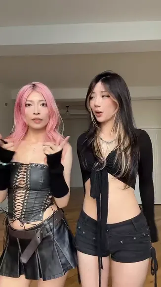 Cuteasssxymf Black Crop Top Tease OnlyFans Video Leaked