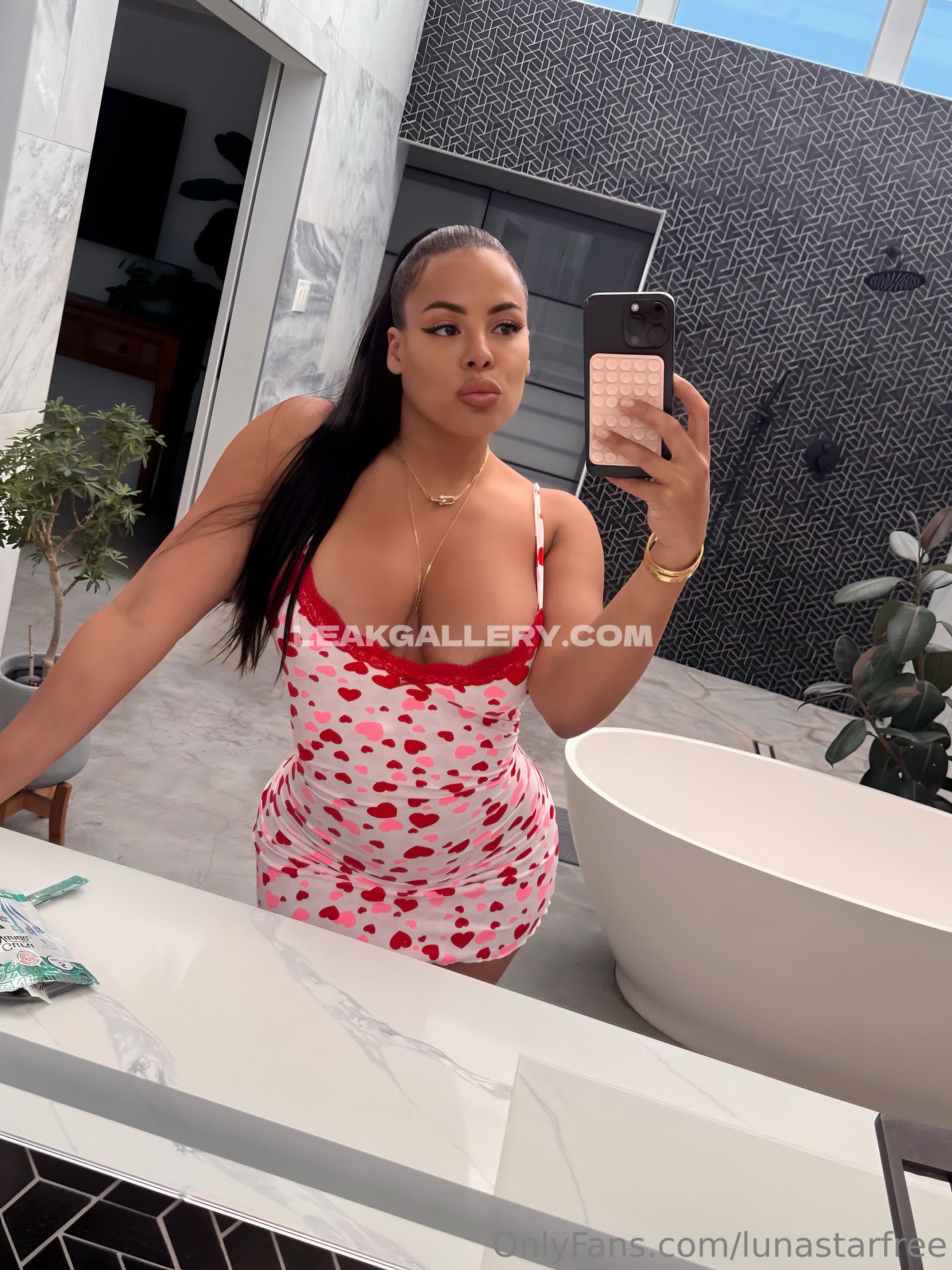 Cutelunastar Exclusive Leaked Nude OnlyFans #13033533