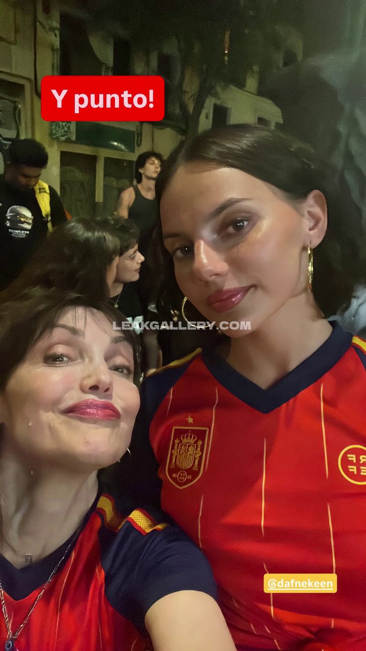 Dafnekeen Exclusive Leaked Nude OnlyFans #13177613