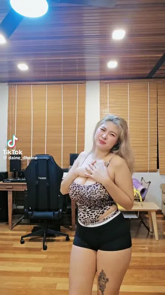 Daine_dhaine Leopard Top Tease OnlyFans Video Leaked