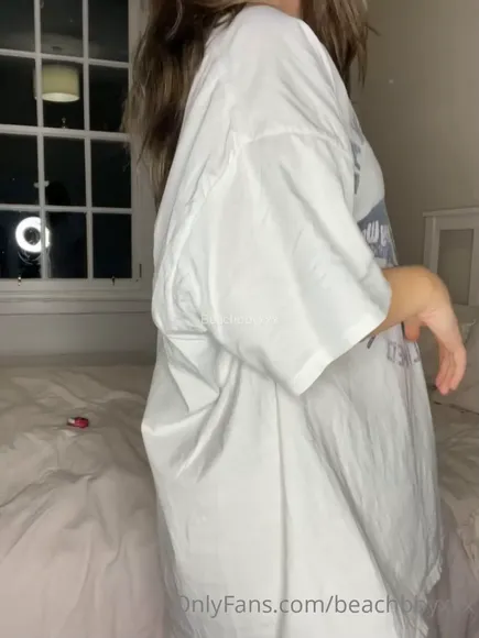 Daisydrewuk Grey Bra Topless Tease OnlyFans Video Leaked