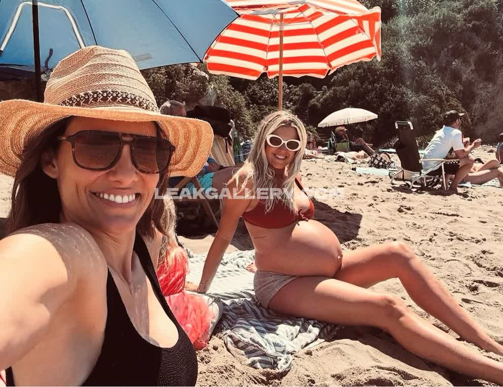 Danielaruah Exclusive Leaked Nude OnlyFans #12983107