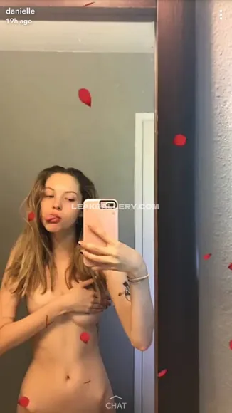 Danielleposer Exclusive Leaked Nude OnlyFans #15911781