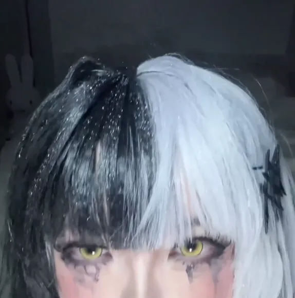 Daph Tear-Streaked Gothic Makeup OnlyFans Video Leaked