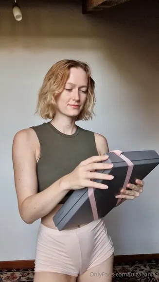 Daphnelu Blue Corset Dress Reveal OnlyFans Video Leaked