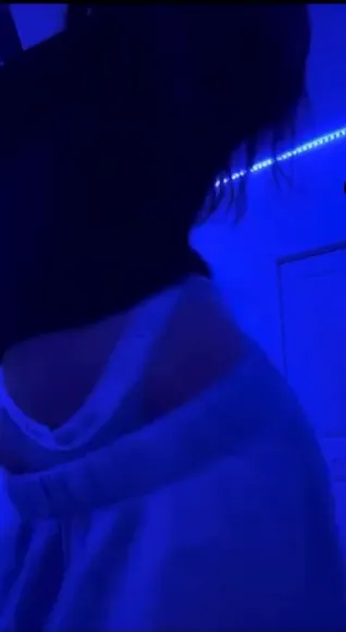 Darlaclaire Thong Waistband Tease OnlyFans Video Leaked