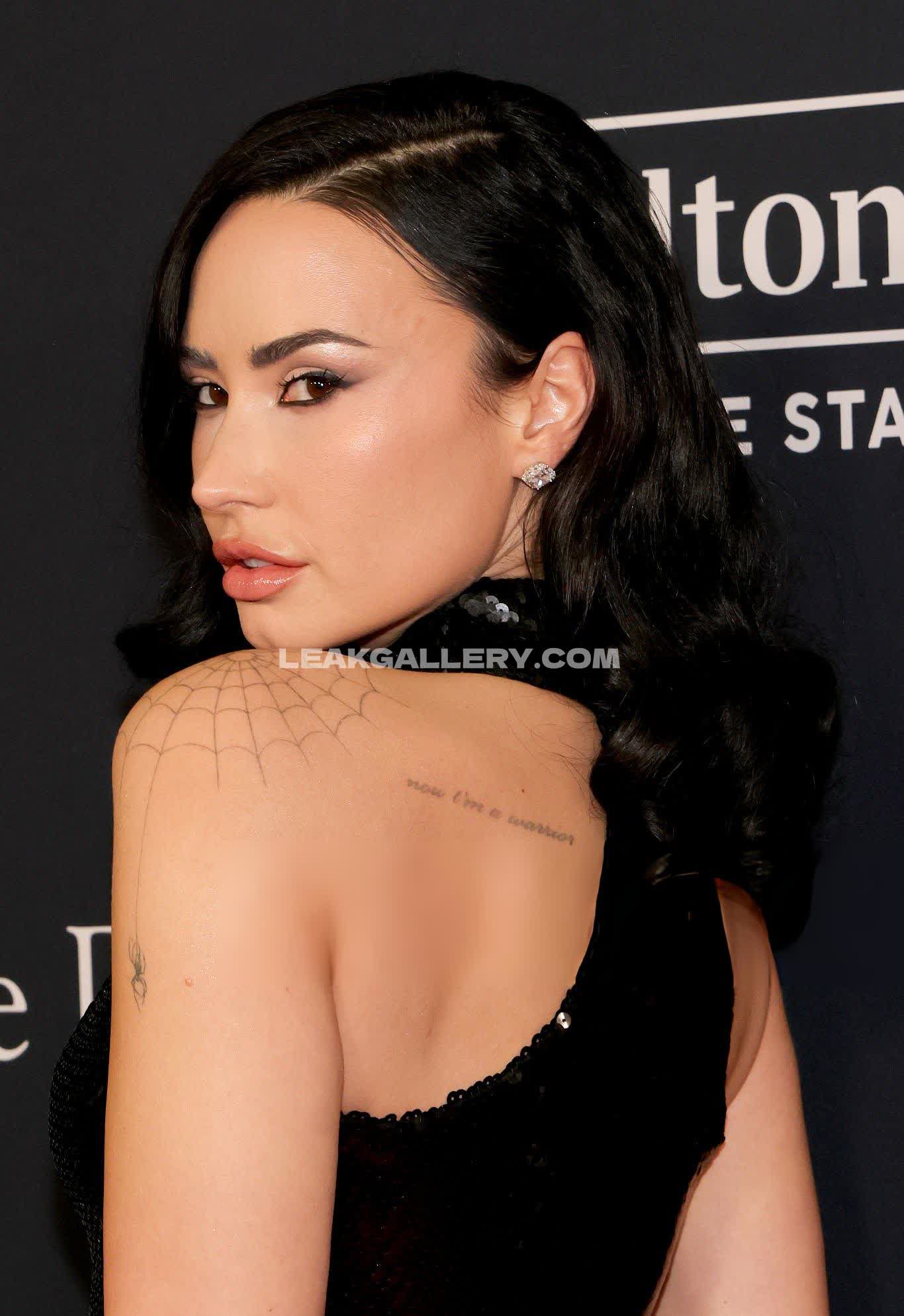 Ddlovato Exklusiv geleakte Nacktbilder von OnlyFans #12439176