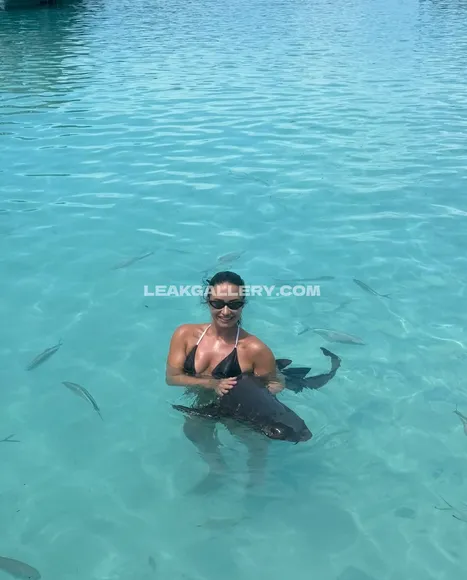 Demi_lovato Bikini In Clear Water OnlyFans Photo Leaked