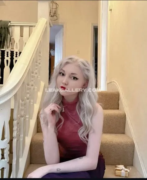 Denkachus Red Top Pose OnlyFans Photo Leaked