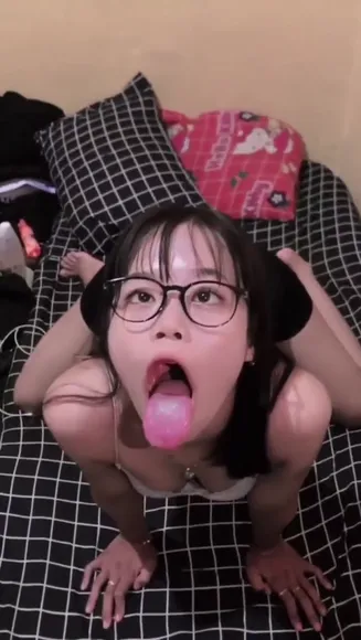 Deraangela Tongue Out Tease OnlyFans Video Leaked