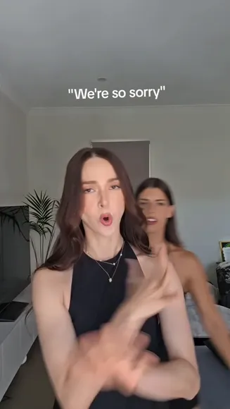 Develique Black Halter Top Strut OnlyFans Video Leaked