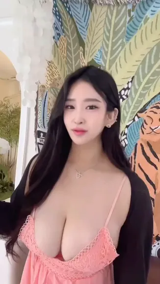 Dh_oh_eb Pink Lace Bra Tease OnlyFans Video Leaked