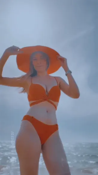 Dinabelenkaya Orange Bikini Beach Pose OnlyFans Video Leaked