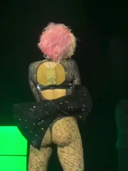 dojacat video thumbnail
