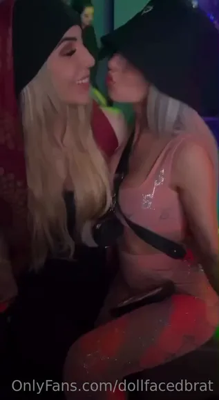 dollfacedbrat