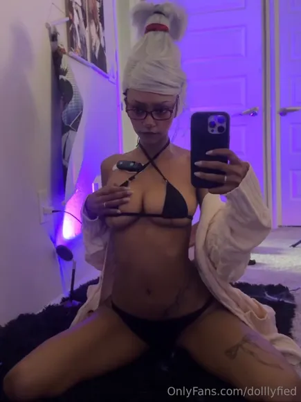 Dolllyfied Black Bikini Selfie Pose OnlyFans Video Leaked