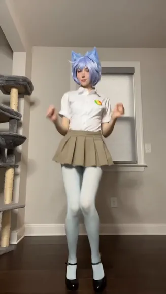 Duckie_cos Schoolgirl Skirt Twirl OnlyFans Video Leaked