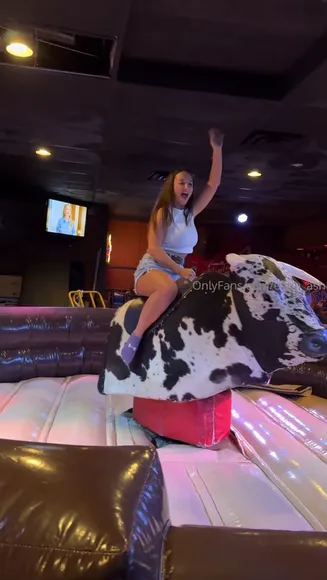 Eatin_ash Bull Riding Tease OnlyFans Video Leaked