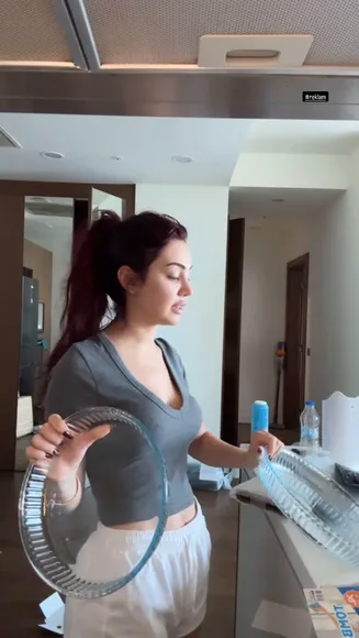 Ecetaylanr Grey Crop Top Reveal OnlyFans Video Leaked