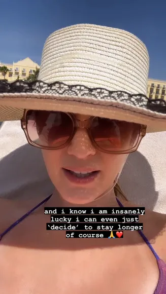 Eefjah Strapless Bikini Top Tease OnlyFans Video Leaked