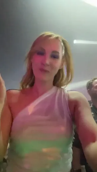 Eefjah Shiny One-Shoulder Top OnlyFans Video Leaked