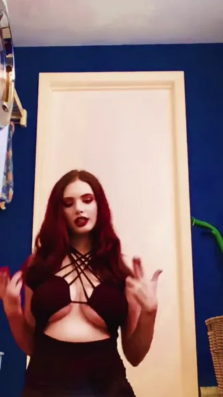 Eekhat Strappy Bra Tease OnlyFans Video Leaked