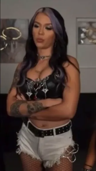 Elaynablack Leather Bra And Shorts OnlyFans Video Leaked